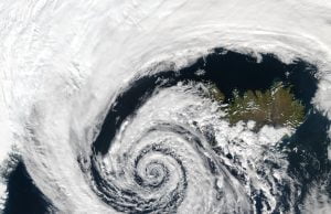 કઇ રીતે સમુદ્રમાં સર્જાય છે વાવાઝોડું … જાણો સ્ટ્રોમ અને સાયક્લોન વચ્ચેનો ફરક …