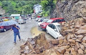 ગુજરાતમાં વરસાદને કારણે બે મહિનામાં 52 વ્યક્તિના નિપજ્યા મોત ….