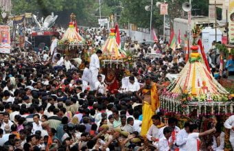 રથયાત્રાને લઇ અનોખું આયોજન …. રથયાત્રાના રૂટના 10 વિસ્તારમાં રાતે નાટકનું આયોજન… કોમી એકતાના પ્રતીક વસંત-રજબ પર શેરી નાટકો ભજવાશે…