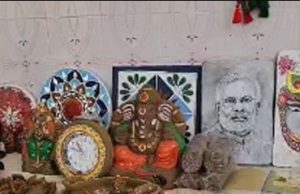 વંથલીના ભાવનાબેન ગોબરમાંથી બનાવે છે વસ્તુ… વિવિધ વસ્તુઓ વેચી કરે છે લાખોની કમાણી…