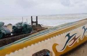 વાવાઝોડાના સંકટ વચ્ચે માછીમારો ભારે મને કરશે સ્થળાંતર ….