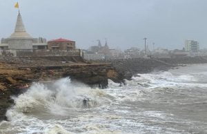 એવું તો શું થયું …. વિનાશક તોફાન પણ અચાનક શાંત પડ્યું અને દિશા બદલી …. જાણો કોણે મહત્વનો ભાગ ભજવ્યો.