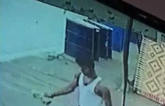 તારાપુરમાં ધોળે દિવસે વૃધ્ધ વેપારીની હત્યા કરનાર અજાણ્યો શખ્સ CCTV માં થયો કેદ ….