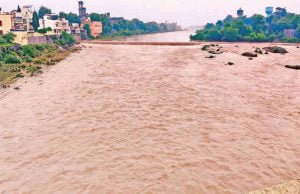 સમગ્ર સૌરાષ્ટ્ર પાણીમાં !!….. , ચારેય તરફ પાણીનો કહેર …. , ભાવનગર-વલસાડને કરાયા હાઇએલર્ટ….