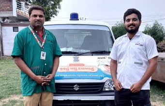 આણંદ જિલ્લામાં કાર્યરત છે ફરતું પશુ દવાખાનું …. , ખંભાતના તરકપુર ખાતે ઈજાગ્રસ્ત ગાયને સારવાર આપી જીવ બચાવ્યો