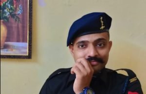 એક તરફ પૂત્રએ દુનિયામાં જન્મ લીધો ને બીજી તરફ પિતાની વસમી વિદાય ….. , વીર શહીદ મહિપાલસિંહ વાળાની વિદાયથી દેશભરમાં ગમગીની….