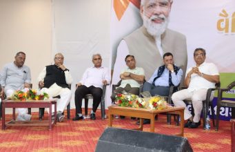 નડિયાદના પીપલગ ખાતે સત્તાવીસ પાટીદાર વાડીમાં યોજાઇ બેઠક …