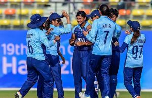 ભારતીય મહિલા ક્રિકેટ ટીમે ઇતિહાસ રચ્યો…. ફાઇનલમાં શ્રીલંકાને હરાવીને ગોલ્ડ મેડલ જીત્યો.