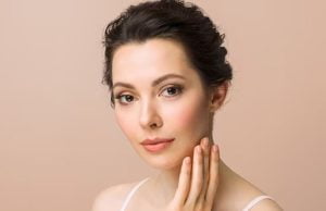 તહેવારોની સિઝનમાં જોઇએ છે ગ્લોઇંગ સ્કીન ? તો અજમાવો આ ઘરગથ્થુ ઉપચાર