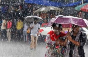 ગુજરાતમાં વરસાદ વર્લ્ડ કપ અને નવરાત્રીની બગાડી શકે છે મજા !!! જાણો- IND VS PAK મેચના દિવસે હવામાન કેવું રહેશે ?