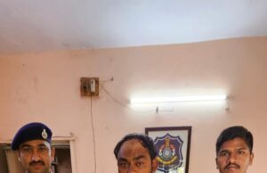 કાલોલ શહેરમાં ઘરફોડ ચોરીના તસ્કરોને પોલીસે ગણતરીના કલાકોમાં ઝડપી લીધા….