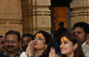 અભિનેત્રી રવિના ટંડને દિકરી રાશા સાથે સોમનાથ મહાદેવના ચરણમાં શીશ ઝુંકાવ્યું …